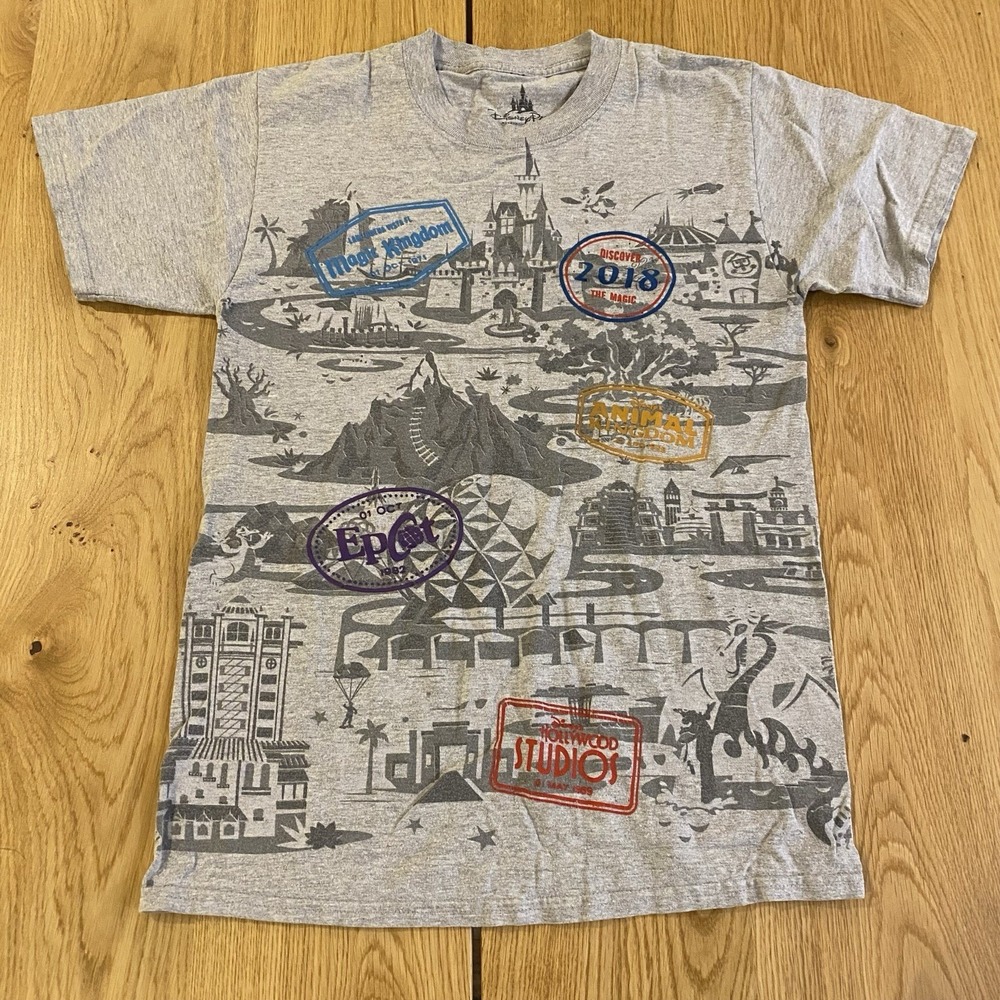 Disney Parks Stamp Logo Shirt 2018 Discover the Magic Gray Sz Small